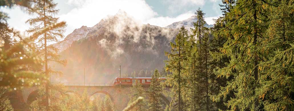 Rhätische Bahn – mit Wasserkraft auf Schienen