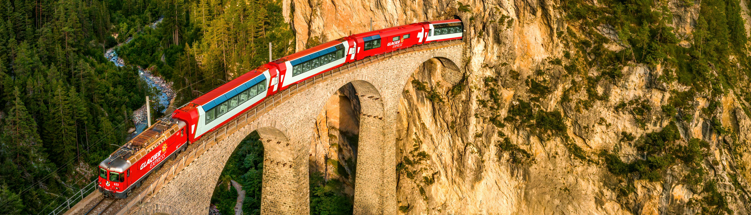 Glacier Express on the Landwasser Viaduct, Graubünden